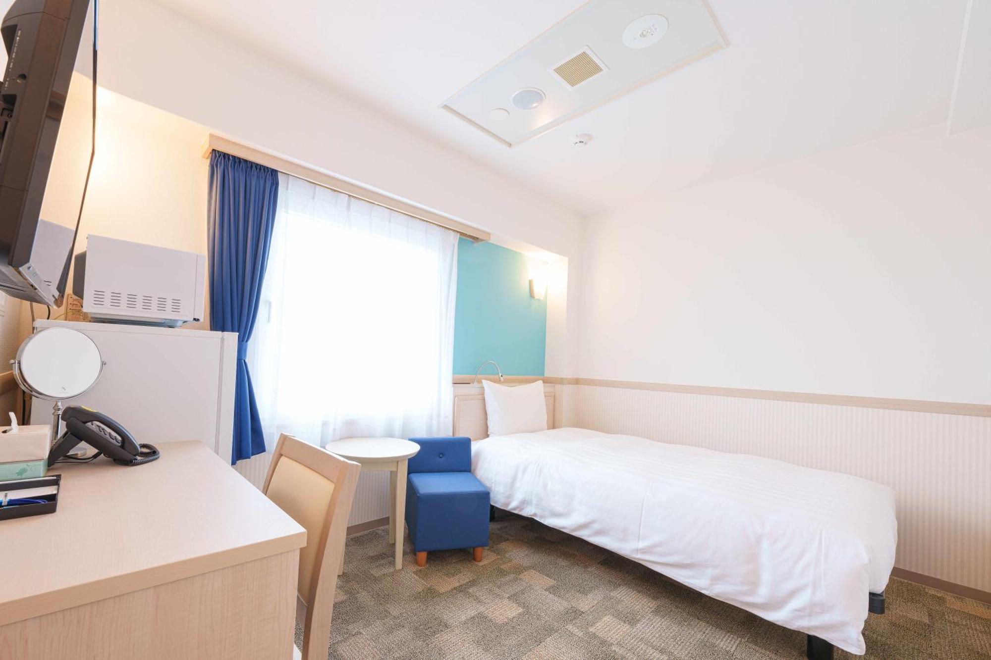 Toyoko Inn Osaka Hankyu Juso-Eki Nishi-Guchi No.2 Dış mekan fotoğraf
